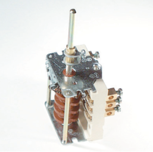 Rotary Switches EGO m placed shoulder to Elomax 250