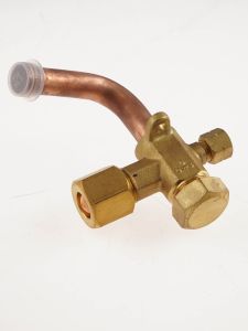 010. Service Valve Gas Pca381a062d