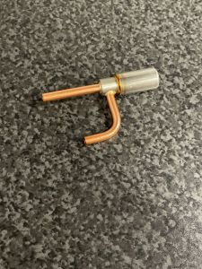 Expansion valve cwb051029