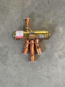 Four-way valve STF-0316G3